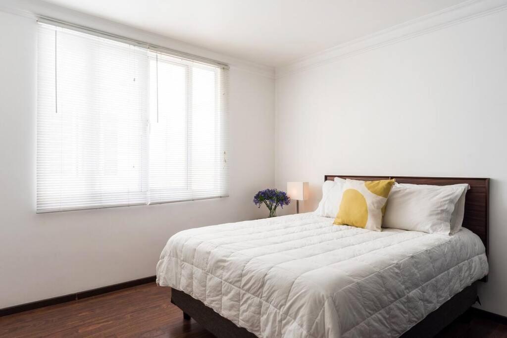 Condesa Residence 7 Stylish 2 Bedroom, 1 Bathroom Residence Accentuating Expansive Interiors México DF Exterior foto