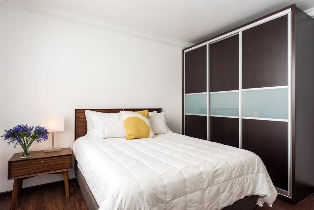 Condesa Residence 7 Stylish 2 Bedroom, 1 Bathroom Residence Accentuating Expansive Interiors México DF Exterior foto